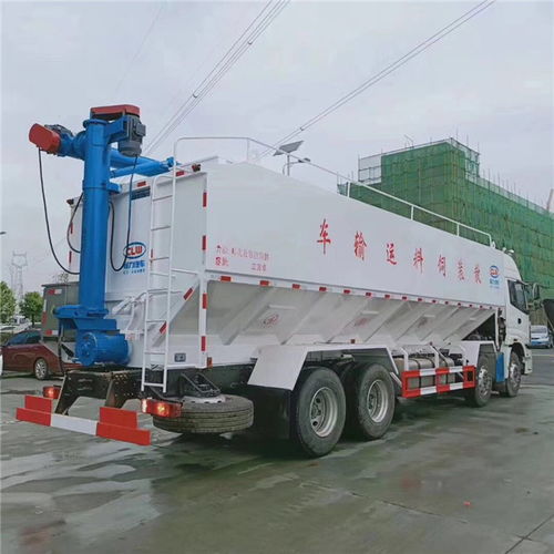 灵活高效，助力养殖 30立方散装饲料车租赁服务详解